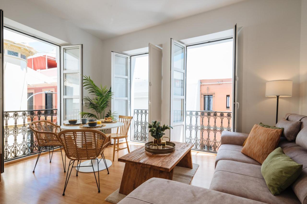 Hostly Rivero 2A Center Loft-Fibre-Communal Terrace-Parking Optional-Cless Sevilla Buitenkant foto