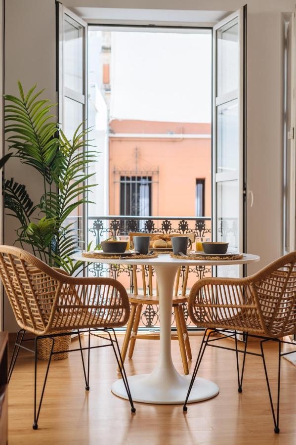 Hostly Rivero 2A Center Loft-Fibre-Communal Terrace-Parking Optional-Cless Sevilla Buitenkant foto
