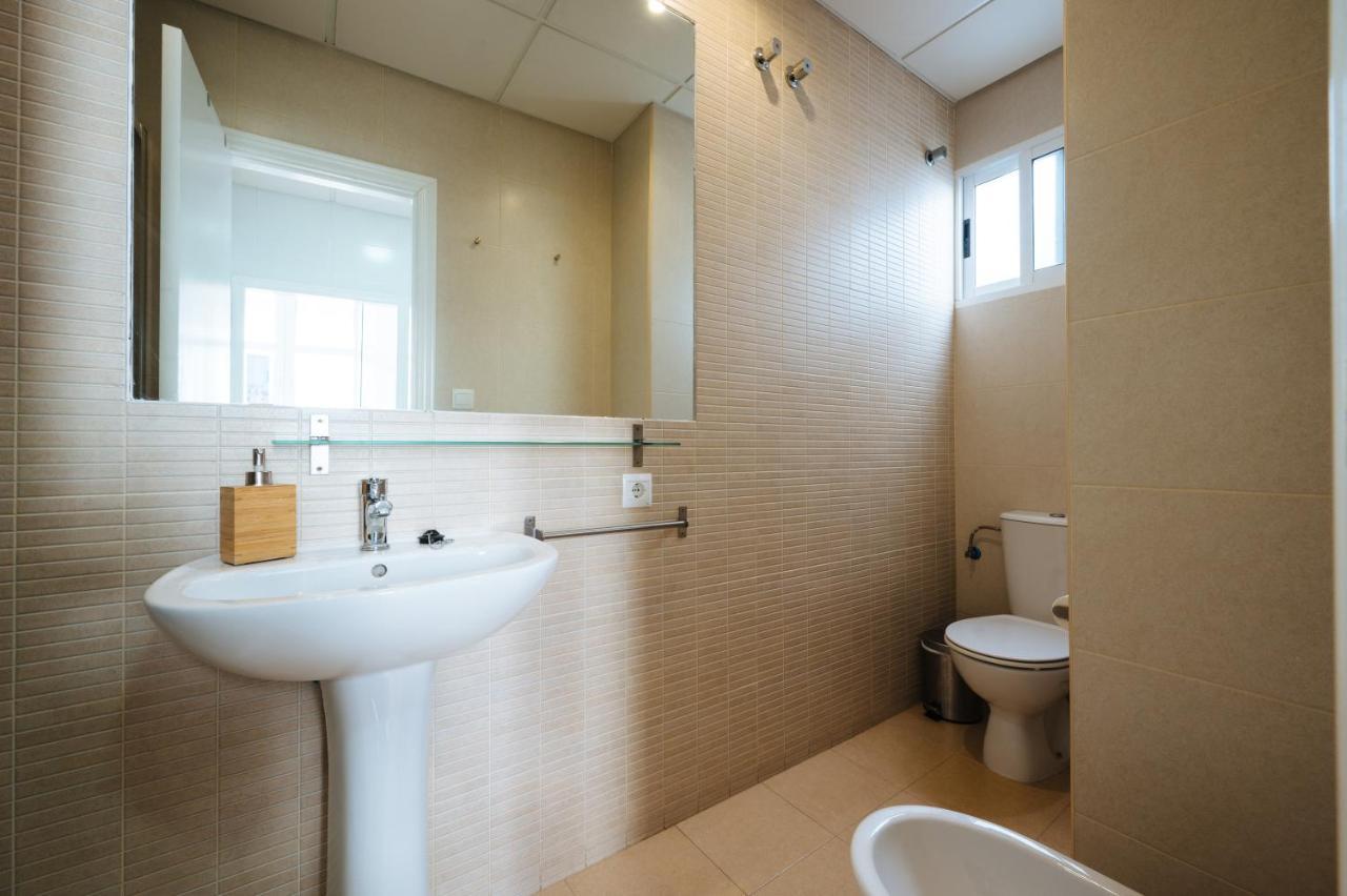 Hostly Rivero 2A Center Loft-Fibre-Communal Terrace-Parking Optional-Cless Sevilla Buitenkant foto